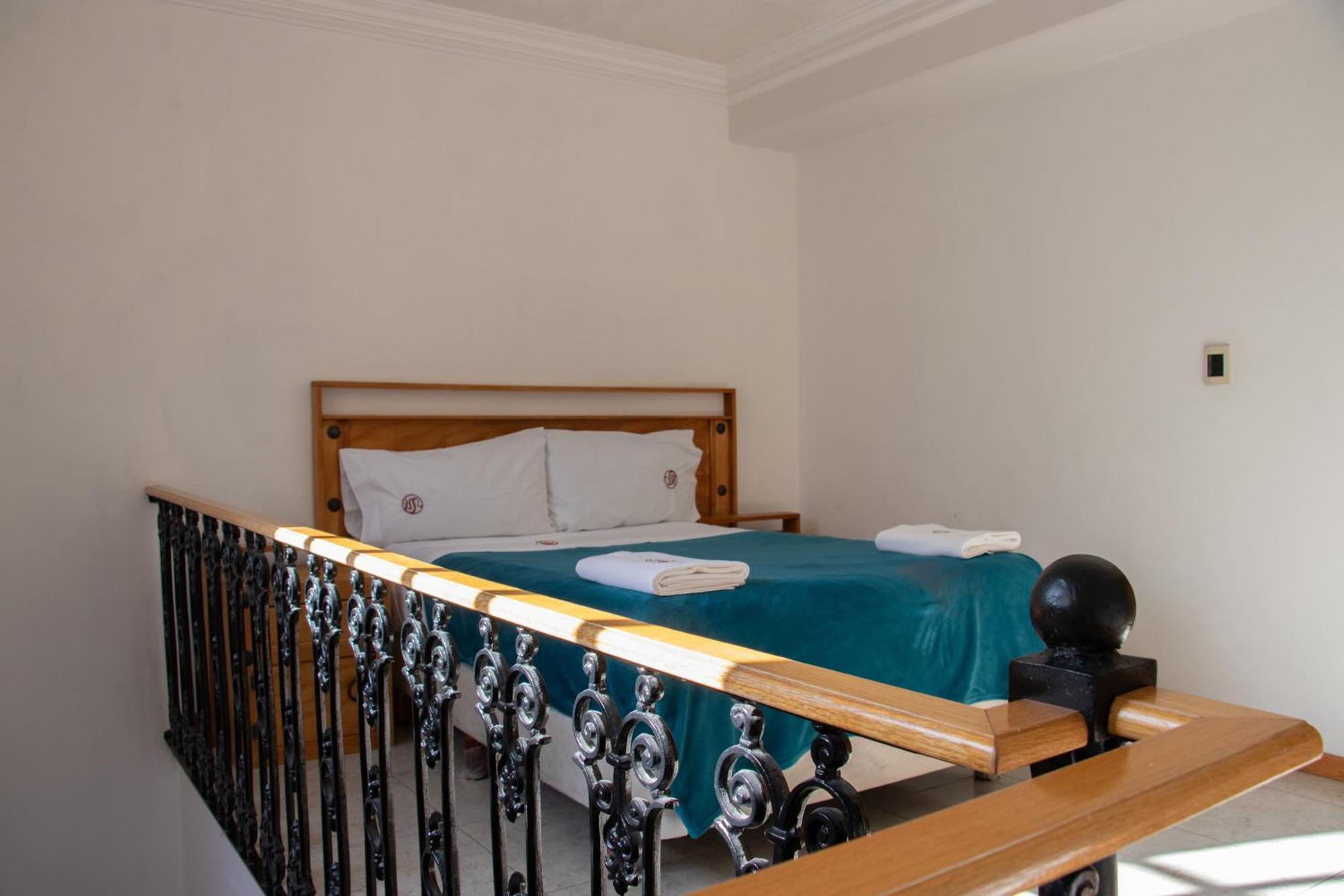 Suites Sevilla Puebla Eksteriør bilde