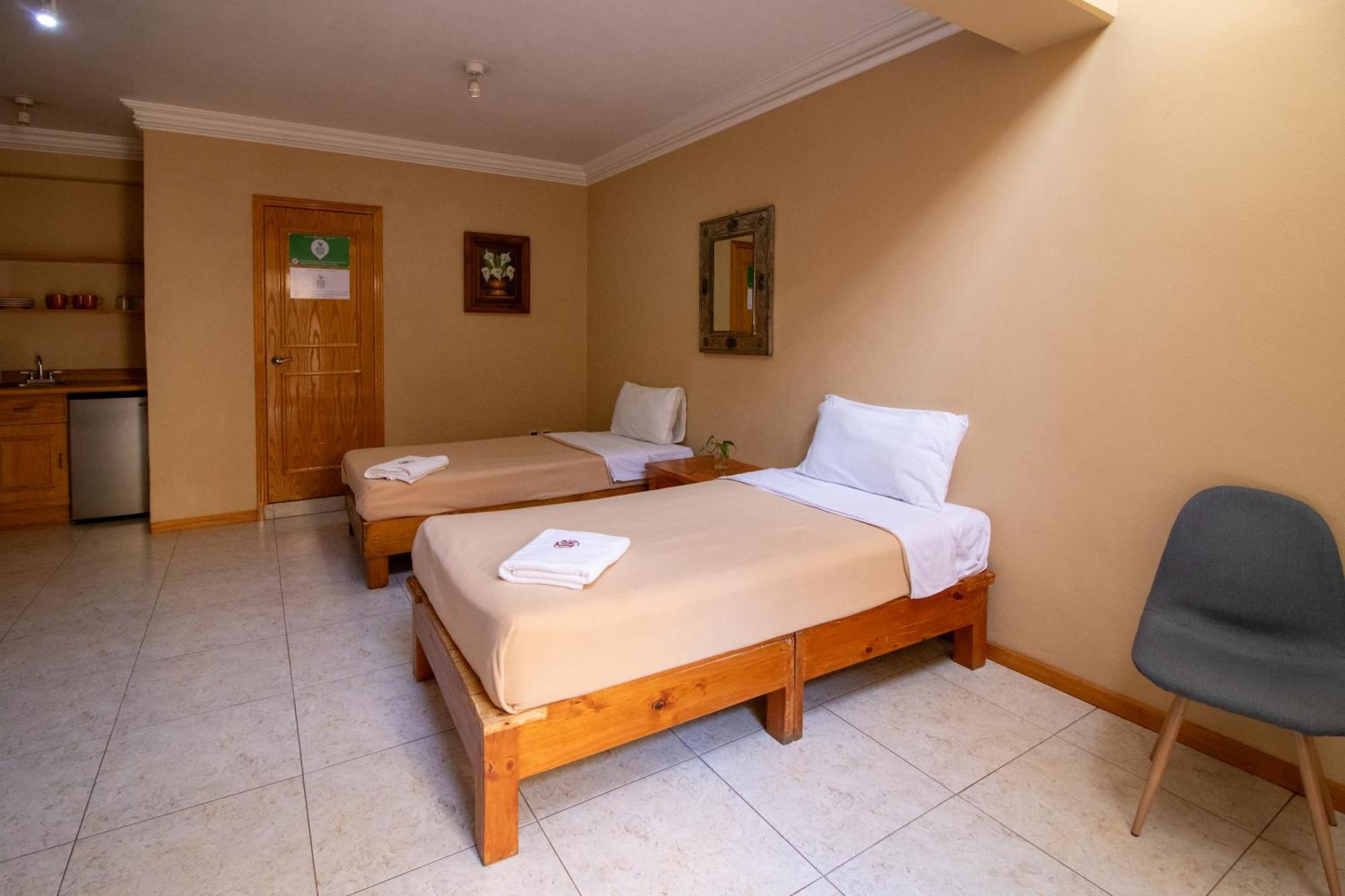 Suites Sevilla Puebla Eksteriør bilde
