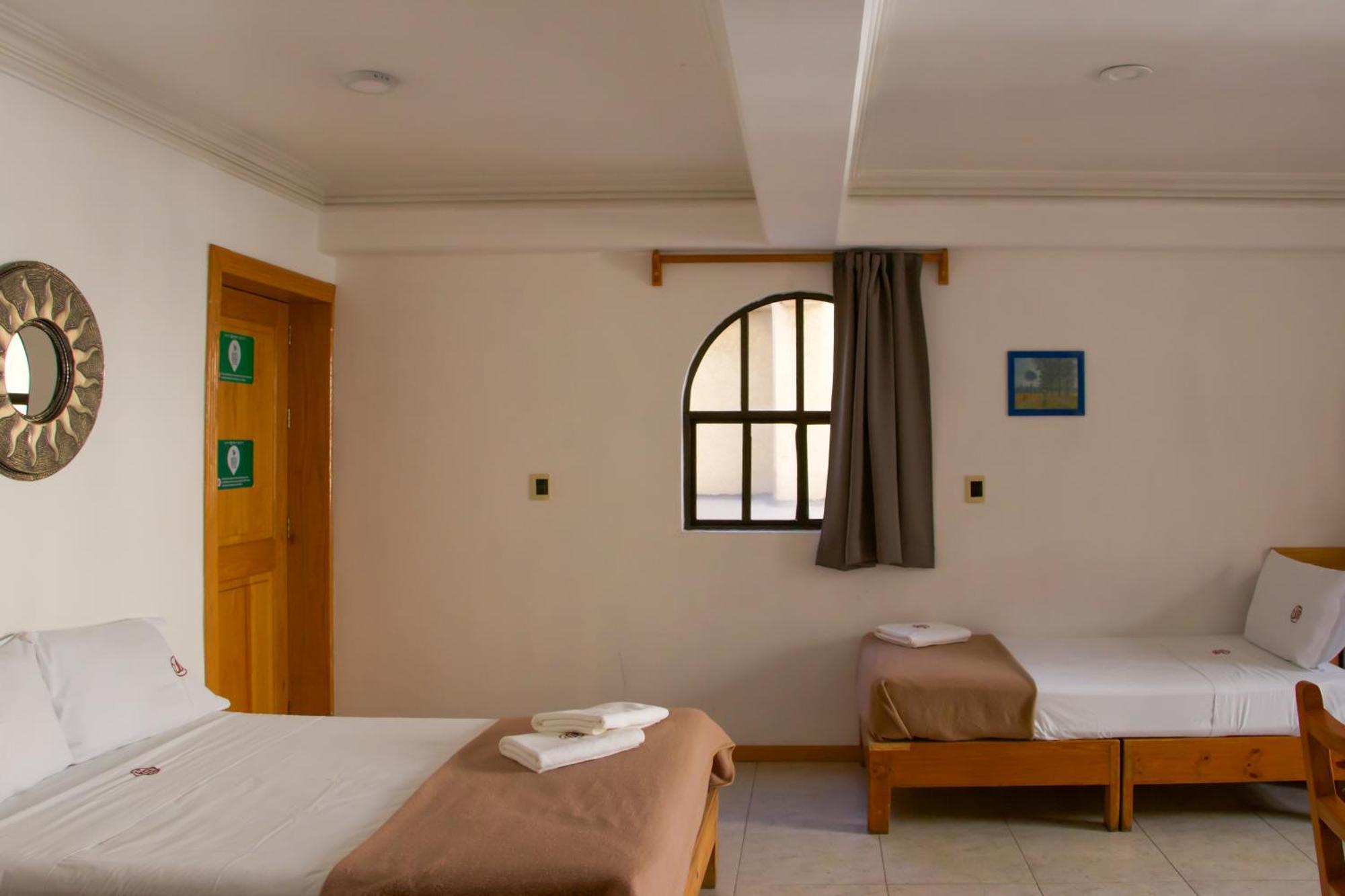 Suites Sevilla Puebla Eksteriør bilde