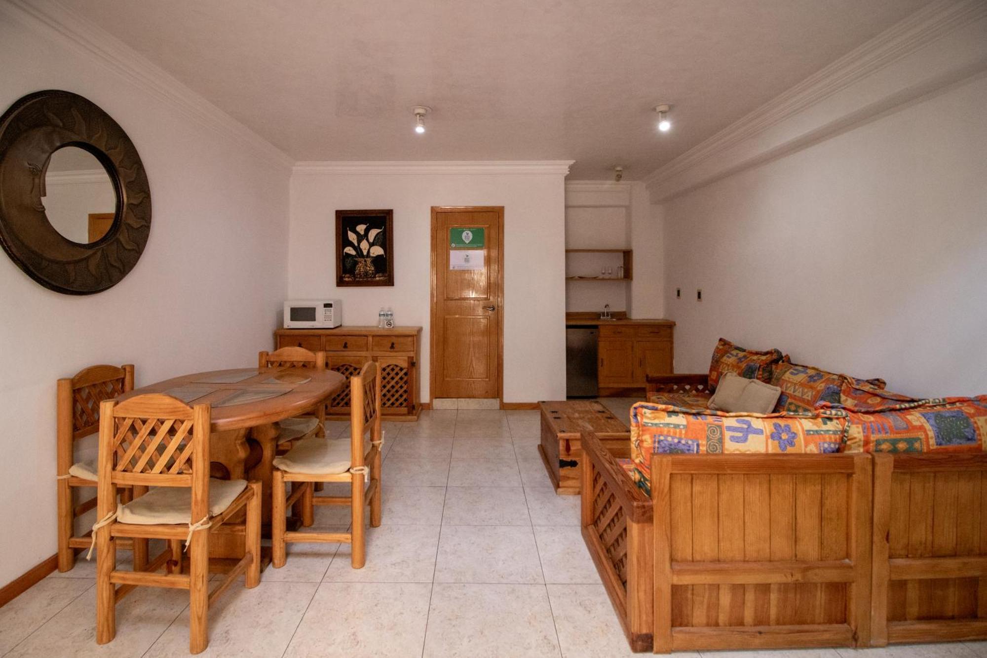 Suites Sevilla Puebla Eksteriør bilde